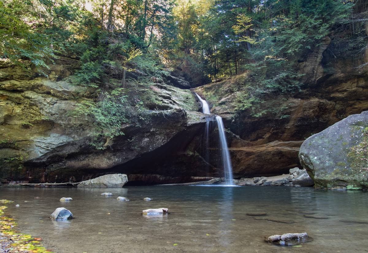 Hocking Hills — Caves, Cliffs & Waterfalls